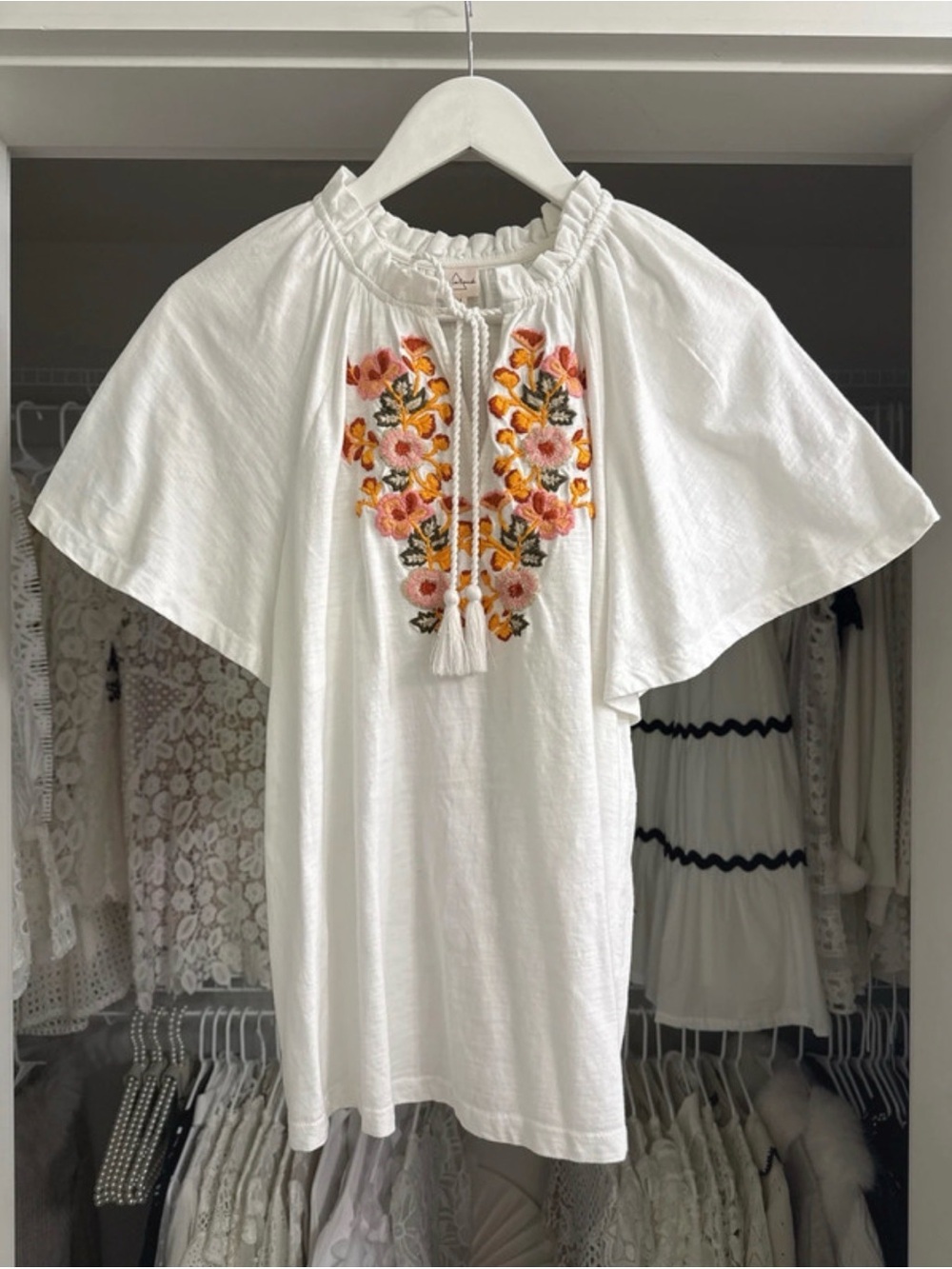 BOHO BEAUTY Floral Embroidered 100% Cotton Flutter Sleeve Boho Top MEDIUM
